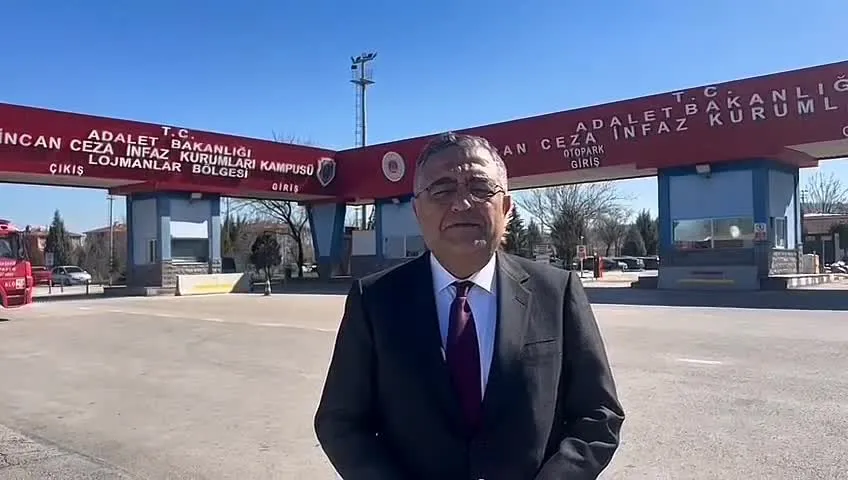 Sezgin Tanrıkulu: “Tanju Özcan suç olmayan bir eylem nedeniyle şu anda delilsiz bir biçimde cezaevinde tutuluyor”